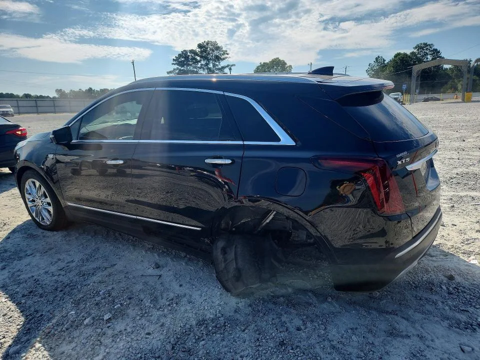 1GYKNCRS2NZ100209 — 2022 CADILLAC XT5 photo 2