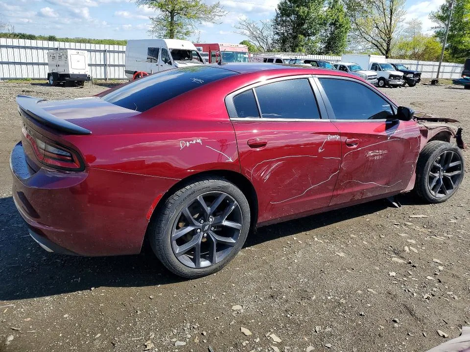 2C3CDXBG4KH692691 — 2019 DODGE CHARGER photo 3
