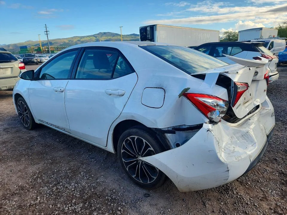5YFBURHE7GP558266 — 2016 TOYOTA COROLLA photo 2