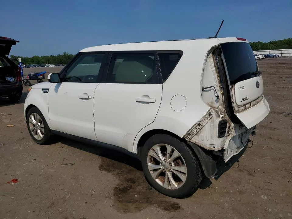 KNDJP3A50F7178907 — 2015 KIA SOUL photo 2