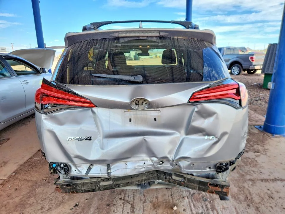 2T3ZFREV4HW345358 — 2017 TOYOTA RAV4 photo 6