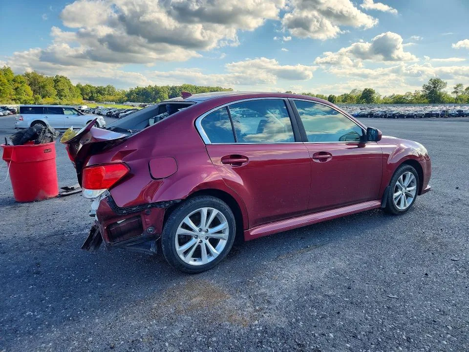 4S3BMBK66D3035043 — 2013 SUBARU LEGACY photo 3