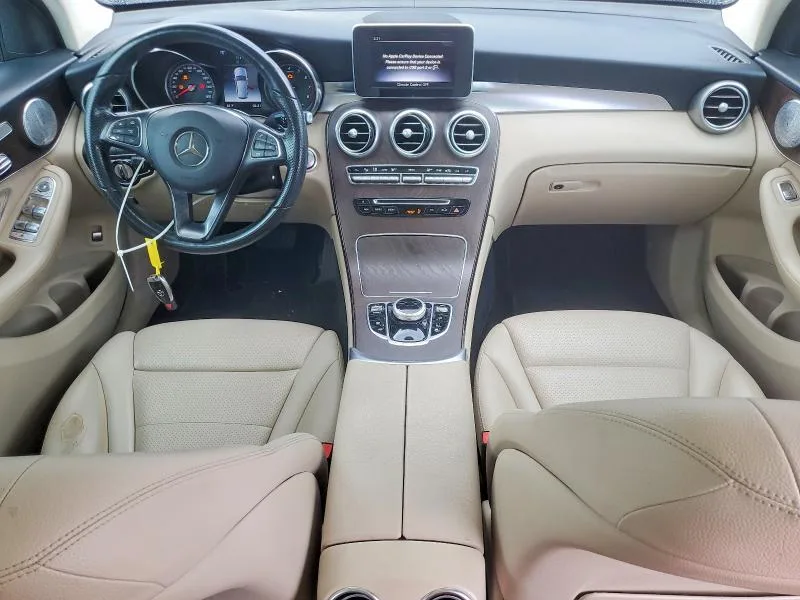 WDC0G4JB8KF576075 — 2019 MERCEDES-BENZ GLC photo 8