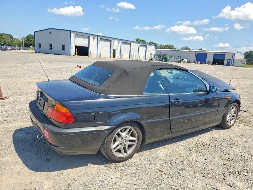WBABW33444PL32279 — 2004 BMW 325 photo 3