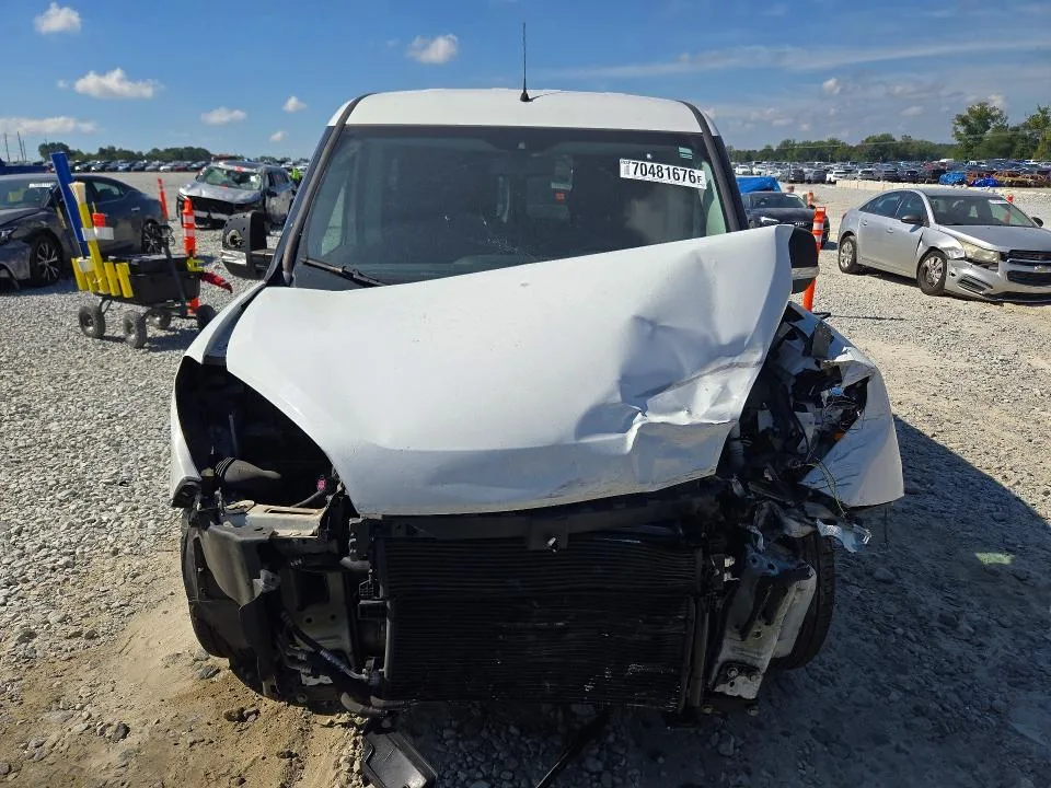 ZFBERFAT5G6B47242 — 2016 RAM PROMASTER CITY photo 5