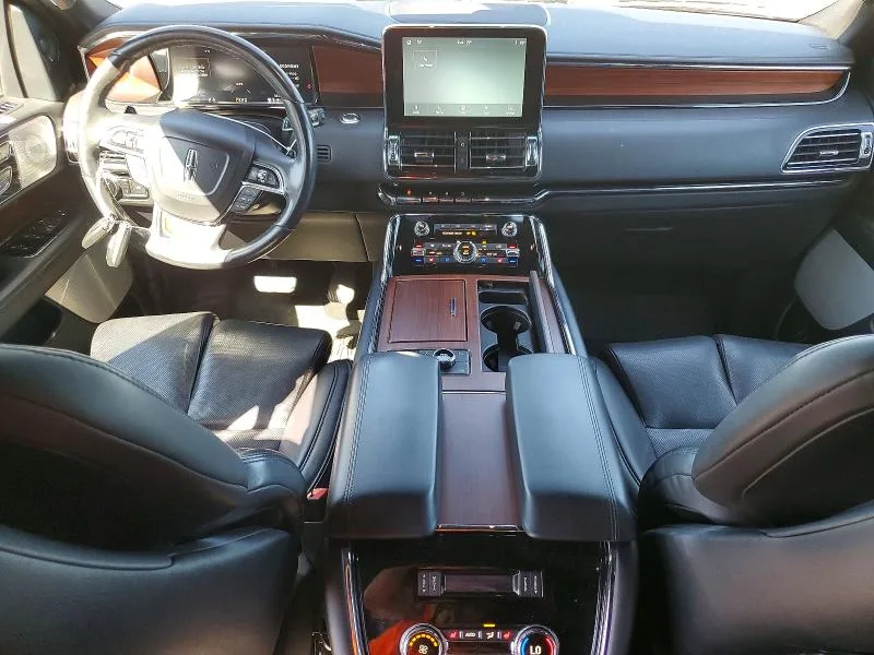 5LMJJ2LT0MEL11223 — 2021 LINCOLN NAVIGATOR photo 8