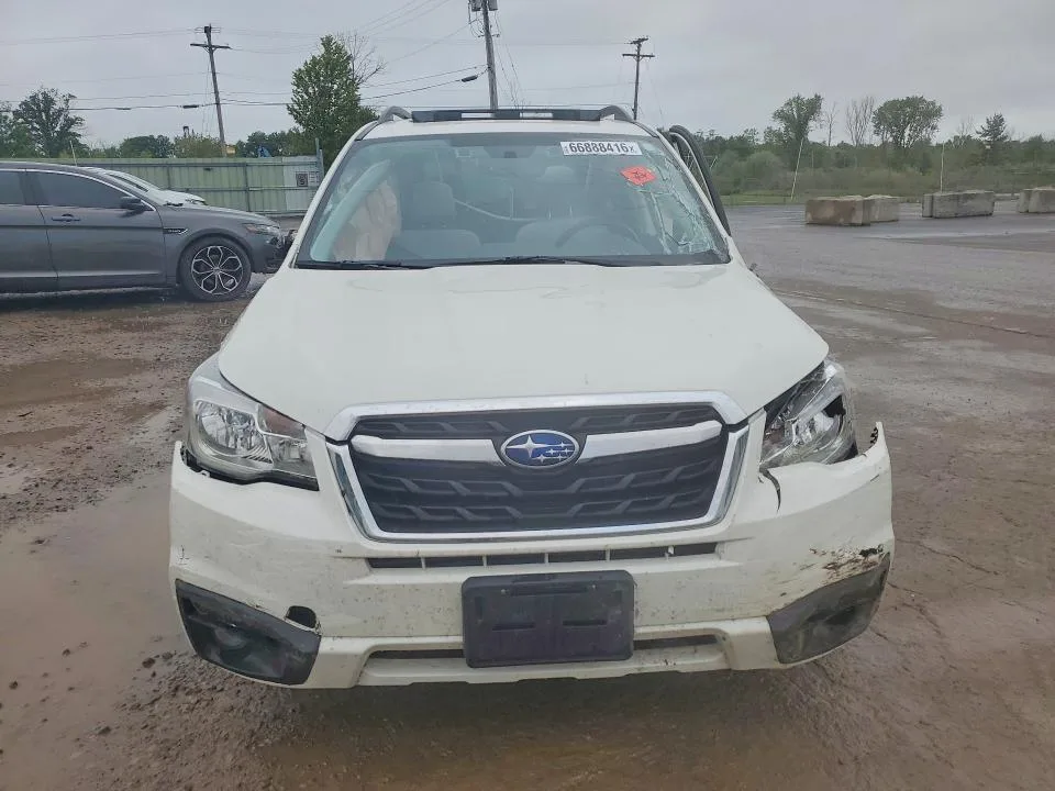 JF2SJAGC8HH482226 — 2017 SUBARU FORESTER photo 5