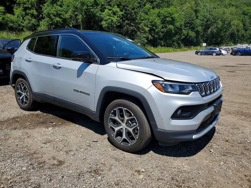 3C4NJDCNXRT174899 — 2024 JEEP COMPASS photo 4