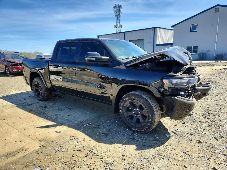 1C6SRFFP6TN277580 — 2026 RAM 1500 photo 4