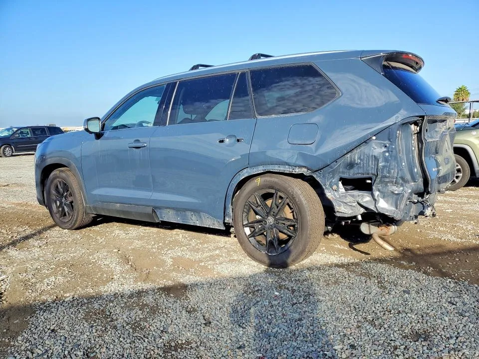 5TDACAB53TS079935 — 2026 TOYOTA GRAND HIGHLANDER HYBRID photo 2