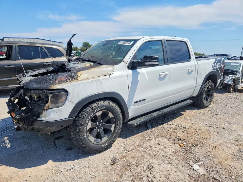 1C6SRFLT7KN897788 — 2019 RAM 1500 photo 1