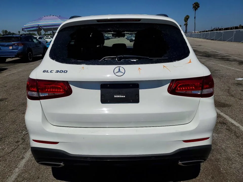 WDC0G4JB8JF361052 — 2018 MERCEDES-BENZ GLC photo 6