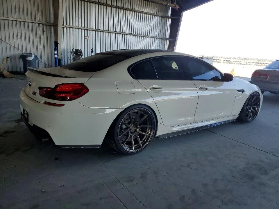 WBS6C9C55ED466819 — 2014 BMW M6 photo 3