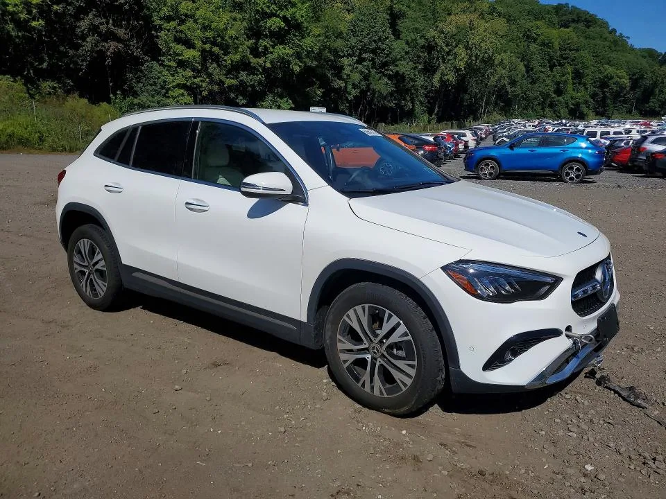 W1N4N4HB8SJ731037 — 2025 MERCEDES-BENZ GLA photo 4