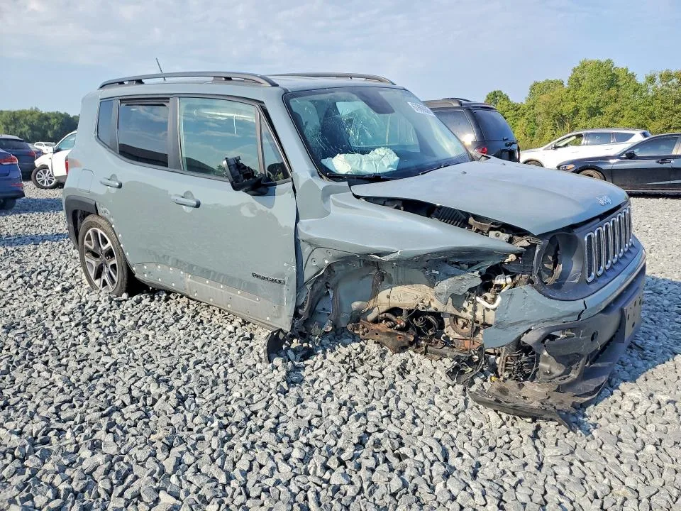 ZACCJBBB2HPF53324 — 2017 JEEP RENEGADE photo 4