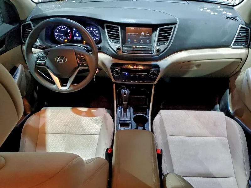 KM8J3CA41JU684688 — 2018 HYUNDAI TUCSON photo 8