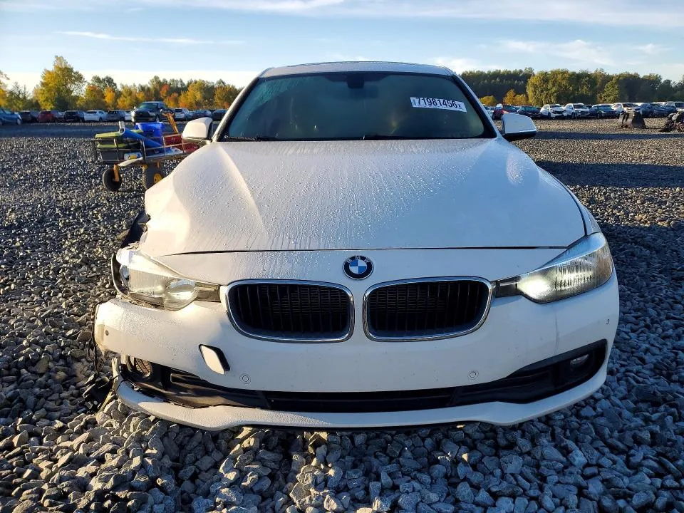 WBA8E5G32HNU43375 — 2017 BMW 320 photo 5