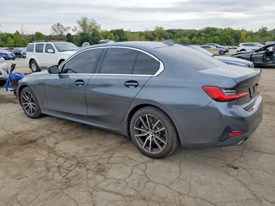 WBA5R7C05LFH47692 — 2020 BMW 330XI photo 2