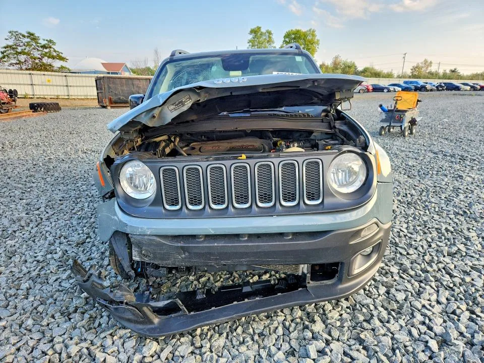 ZACCJBBB0JPJ54043 — 2018 JEEP RENEGADE photo 5