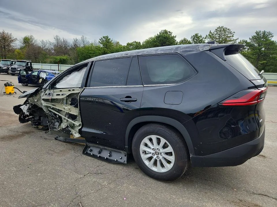 5TDAAAB5XTS146780 — 2026 TOYOTA GRAND HIGHLANDER photo 2