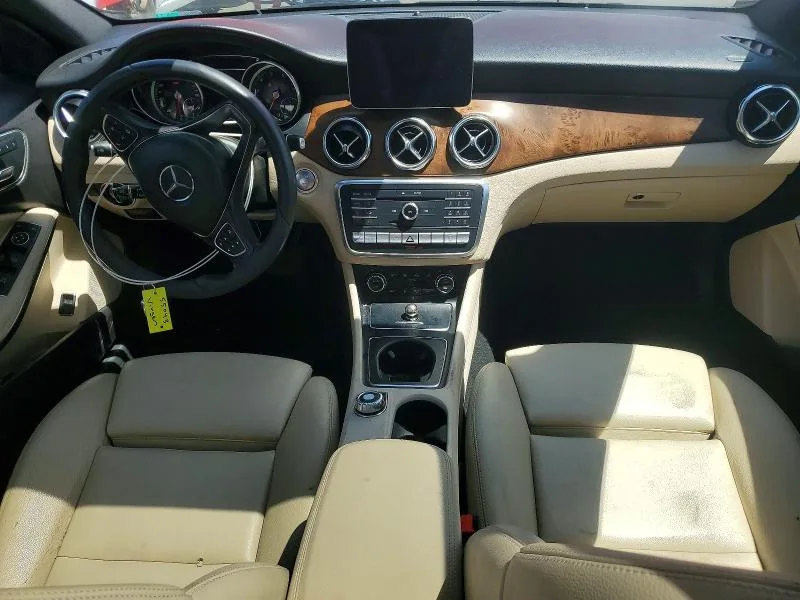 WDCTG4GB0JJ462992 — 2018 MERCEDES-BENZ GLA photo 8