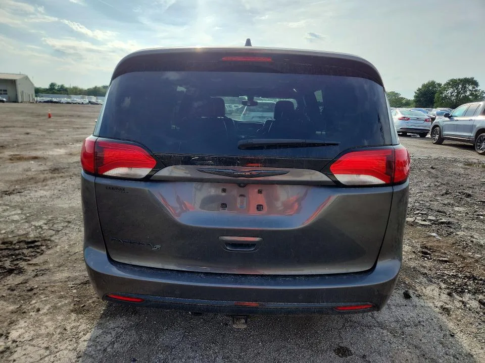 2C4RC1FG6LR269736 — 2020 CHRYSLER PACIFICA photo 6