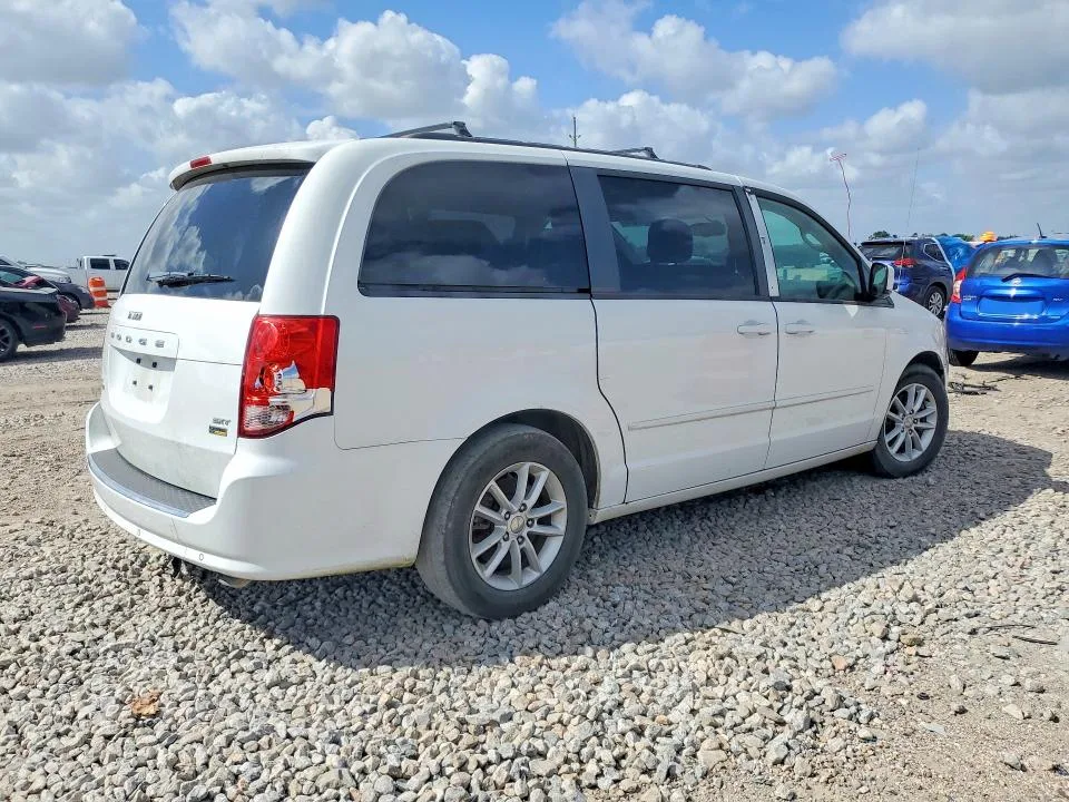 2C4RDGCG3GR151993 — 2016 DODGE GRAND CARAVAN photo 3