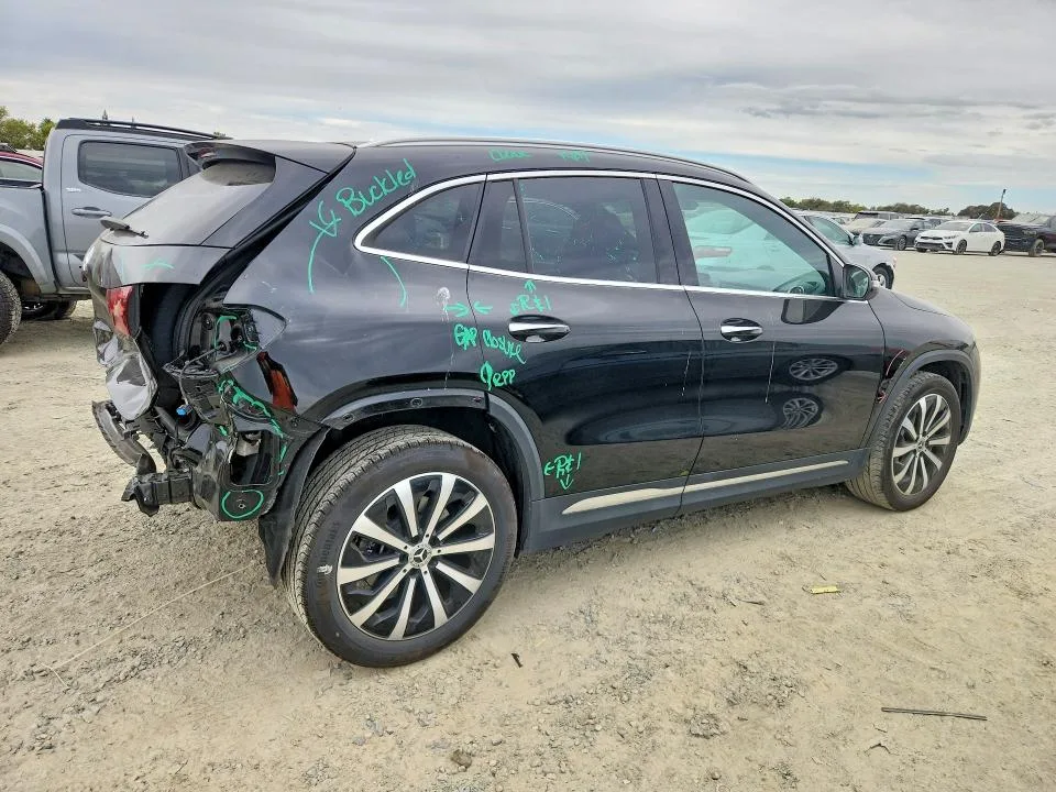 W1N4N4GB6PJ523098 — 2023 MERCEDES-BENZ GLA photo 3