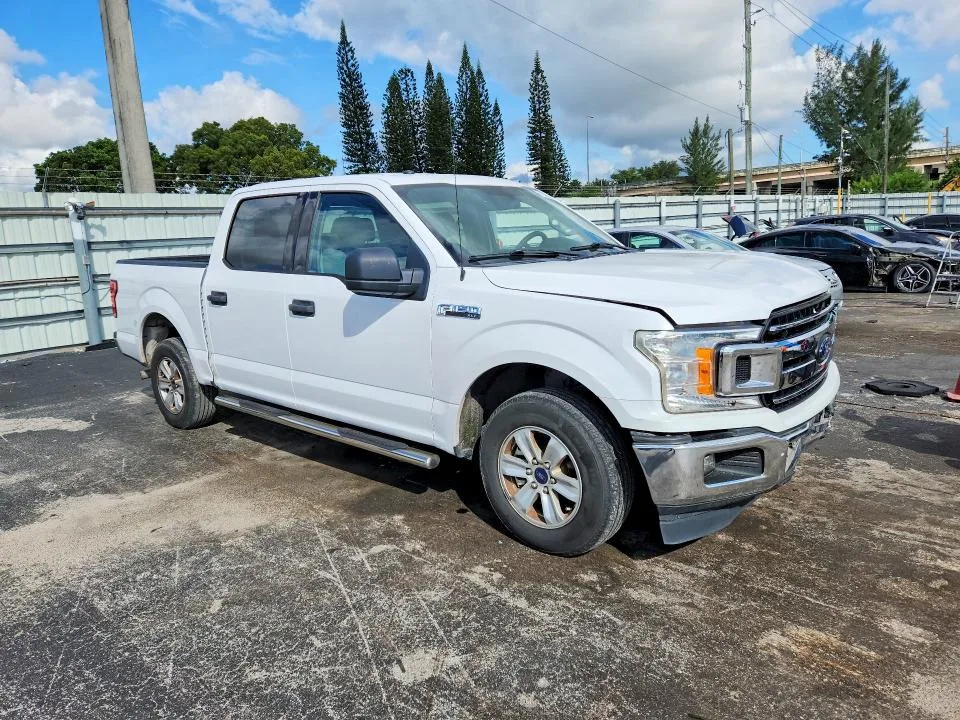 1FTEW1CGXJKD83485 — 2018 FORD F150 photo 4