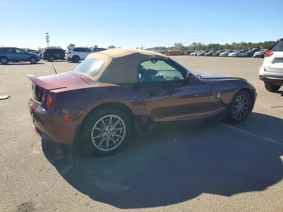 4USBT33493LR62262 — 2003 BMW Z4 photo 3