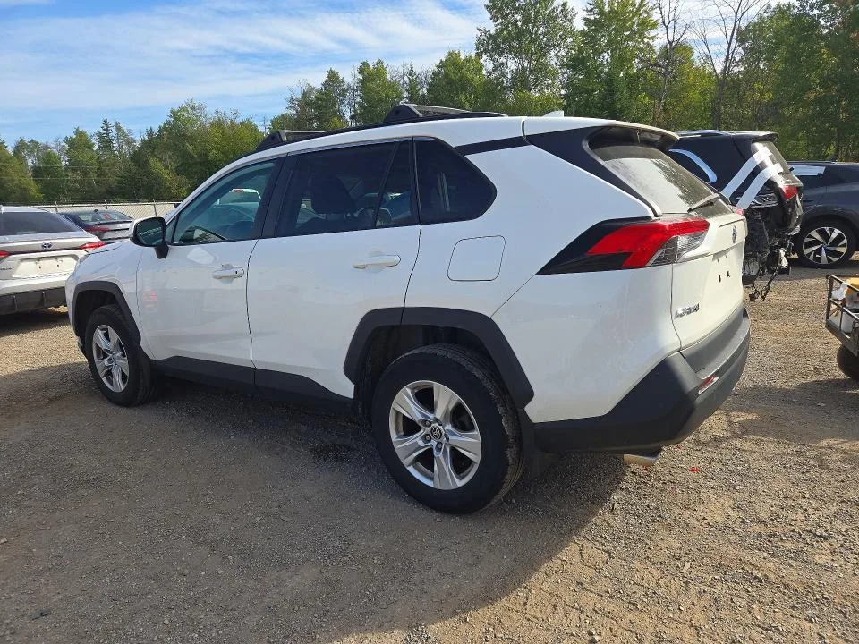 2T3W1RFV1MW181285 — 2021 TOYOTA RAV4 photo 2