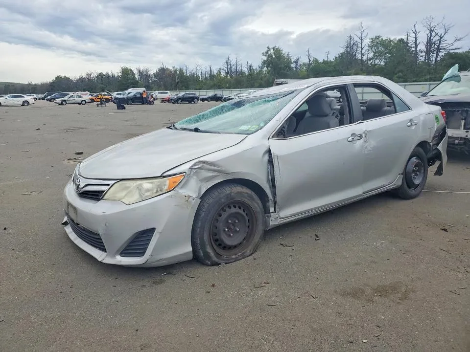 4T4BF1FK3DR323156 — 2013 TOYOTA CAMRY