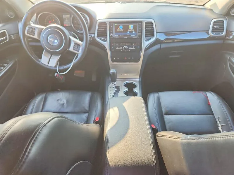 1J4RR4GT2BC571800 — 2011 JEEP GRAND CHEROKEE photo 8