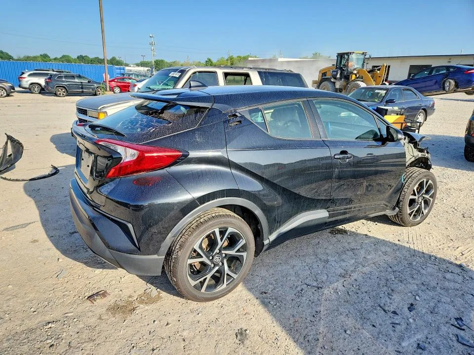 JTNKHMBX1K1025890 — 2019 TOYOTA C-HR photo 3
