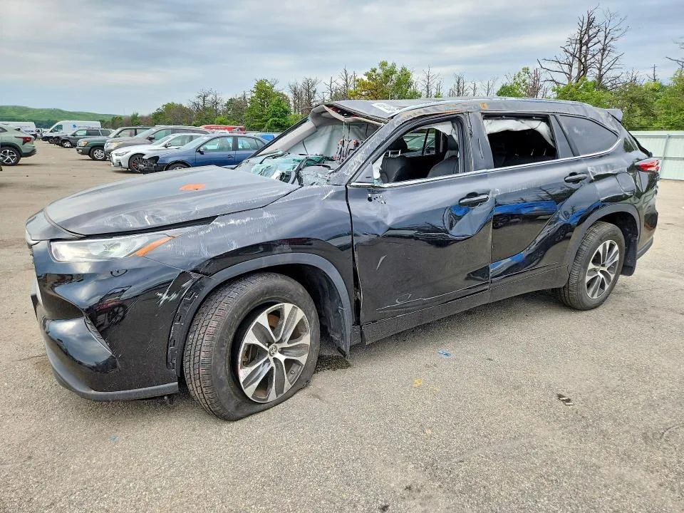5TDGZRBH3LS037749 — 2020 TOYOTA HIGHLANDER