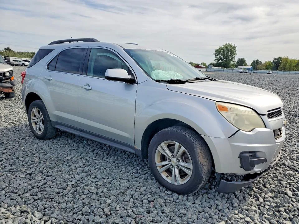 2GNALBEK4F1156001 — 2015 CHEVROLET EQUINOX photo 4