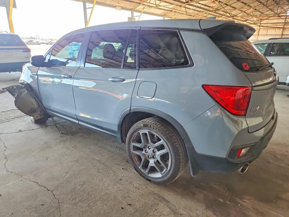 5FNYF7H51NB000110 — 2022 HONDA PASSPORT photo 2