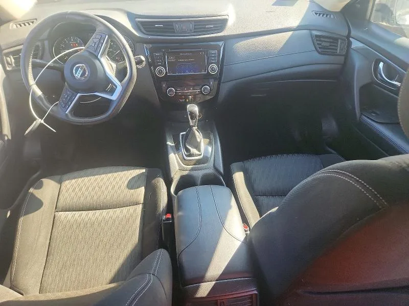 KNMAT2MV0JP607439 — 2018 NISSAN ROGUE photo 8