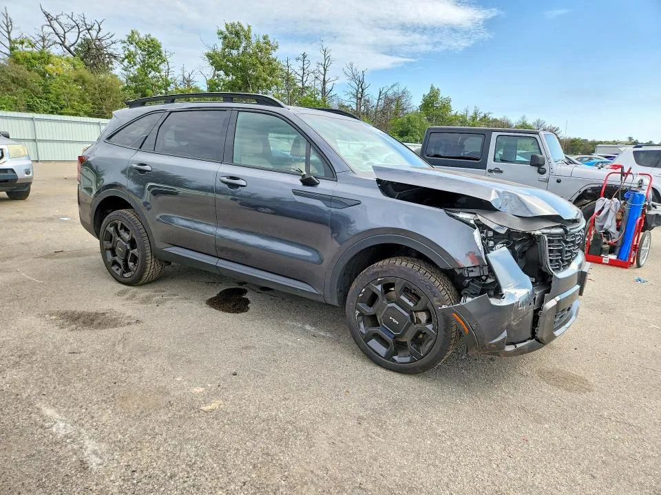 5XYRKDJF0RG293207 — 2024 KIA SORENTO photo 4