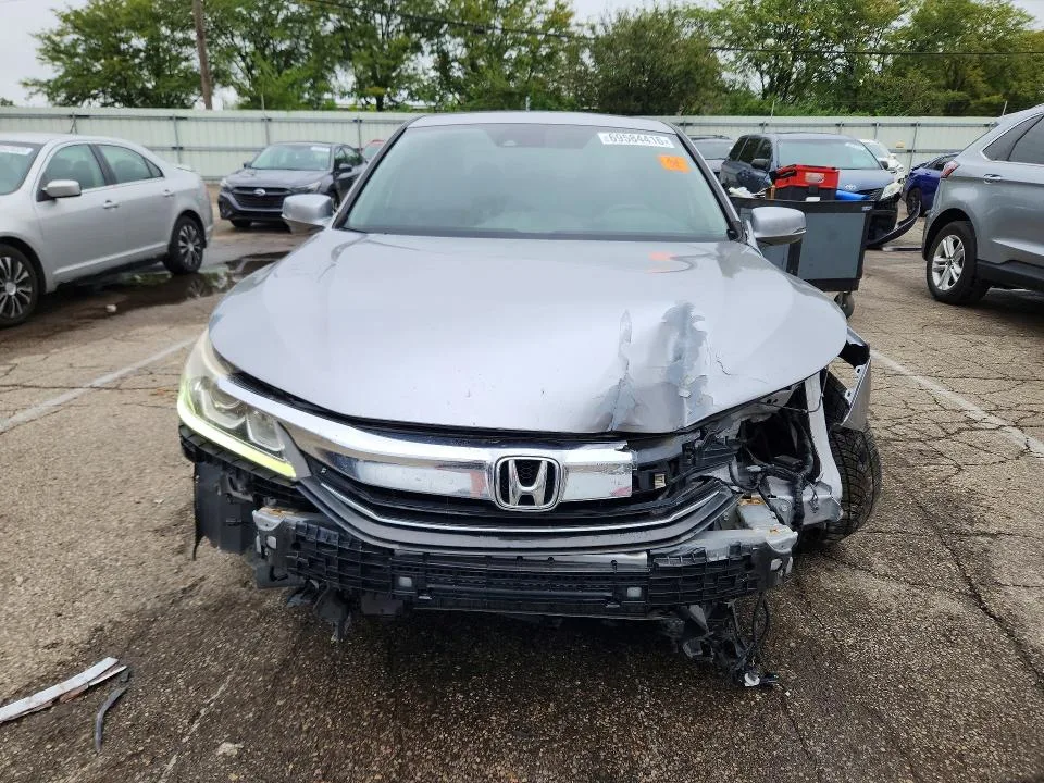 1HGCR2F95HA235845 — 2017 HONDA ACCORD photo 5