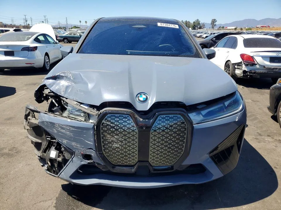 WB523CF02RCP34414 — 2024 BMW IX photo 5