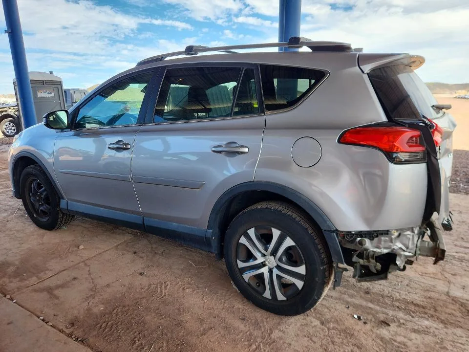 2T3ZFREV4HW345358 — 2017 TOYOTA RAV4 photo 2