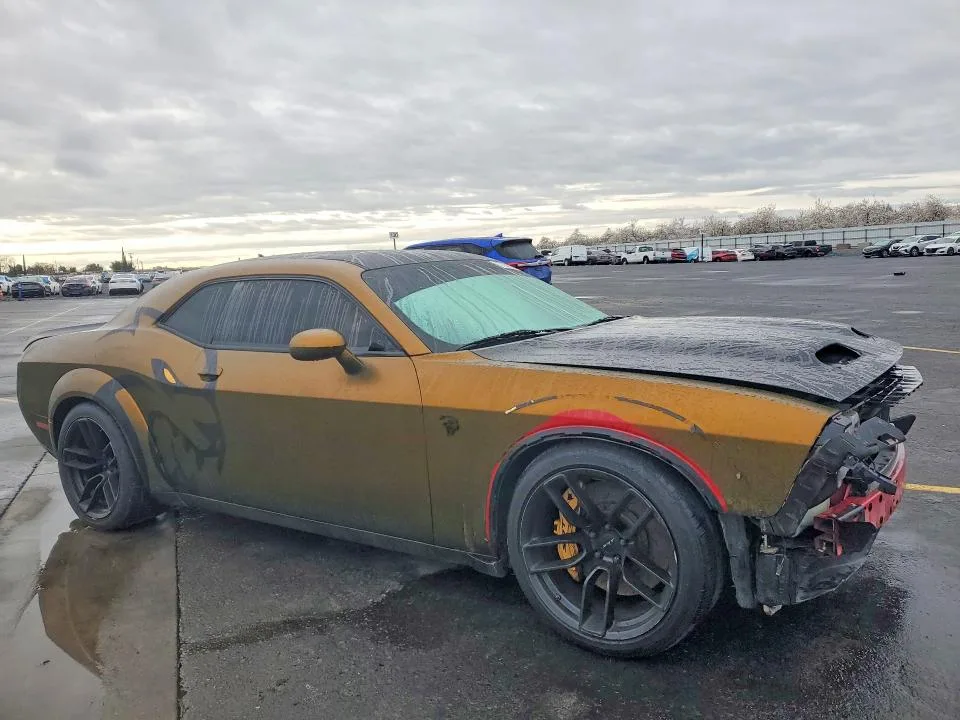 2C3CDZC98GH124625 — 2016 DODGE CHALLENGER photo 4