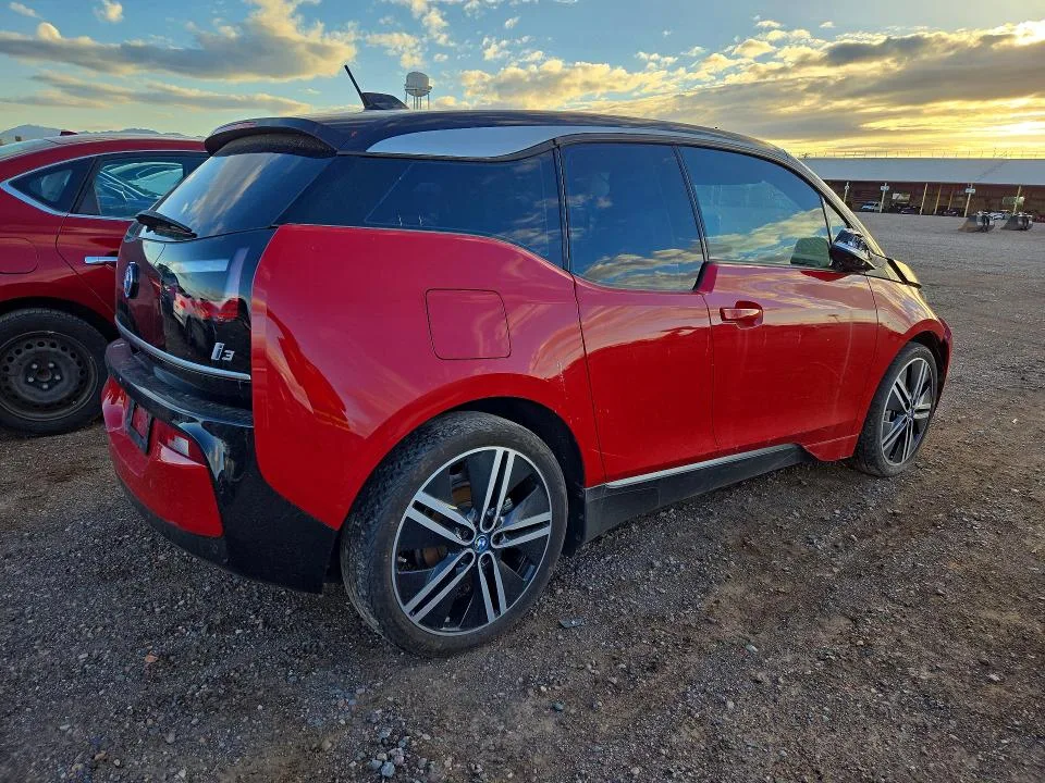 WBY7Z2C57JVE61810 — 2018 BMW I3 photo 3