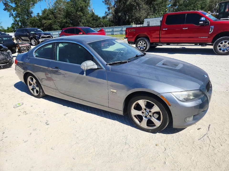 WBAWV53539P080945 — 2009 BMW 328 photo 4