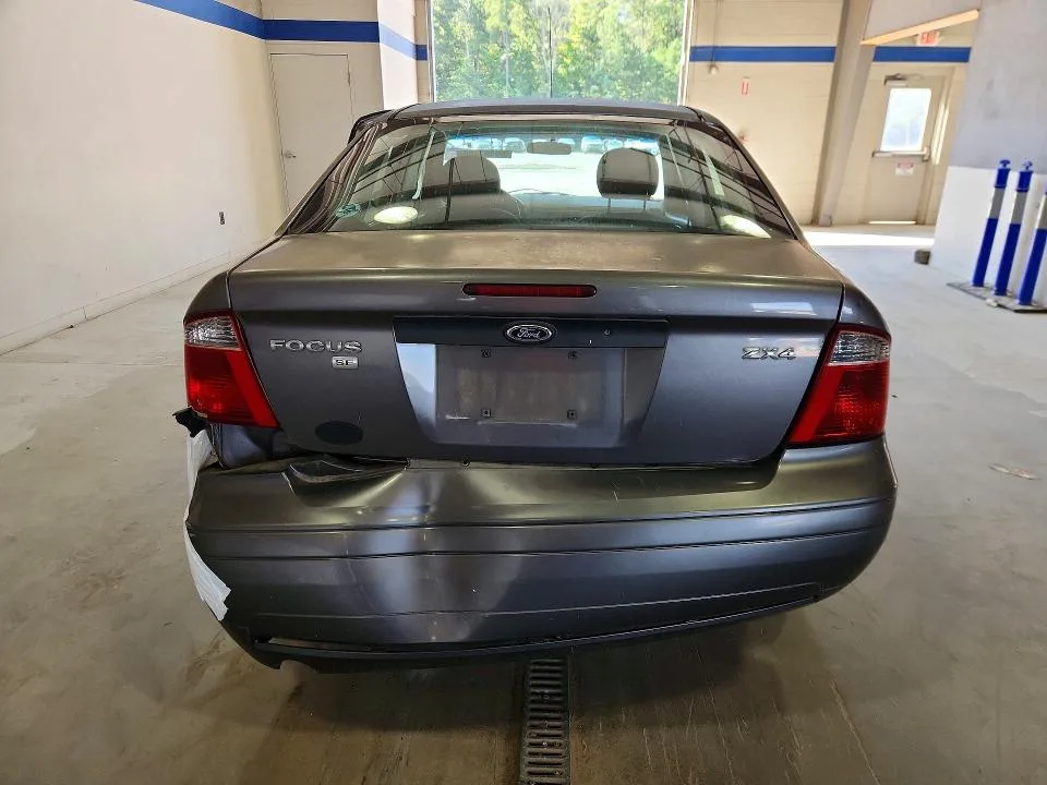 1FAFP34N06W237385 — 2006 FORD FOCUS photo 6