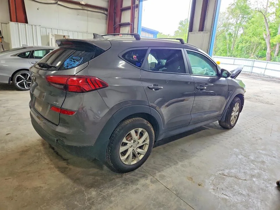 KM8J3CA41MU335146 — 2021 HYUNDAI TUCSON photo 3