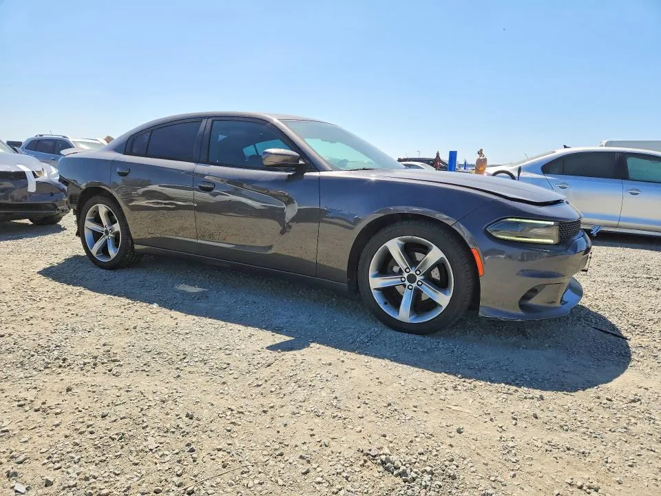 2C3CDXHG1GH187416 — 2016 DODGE CHARGER photo 4