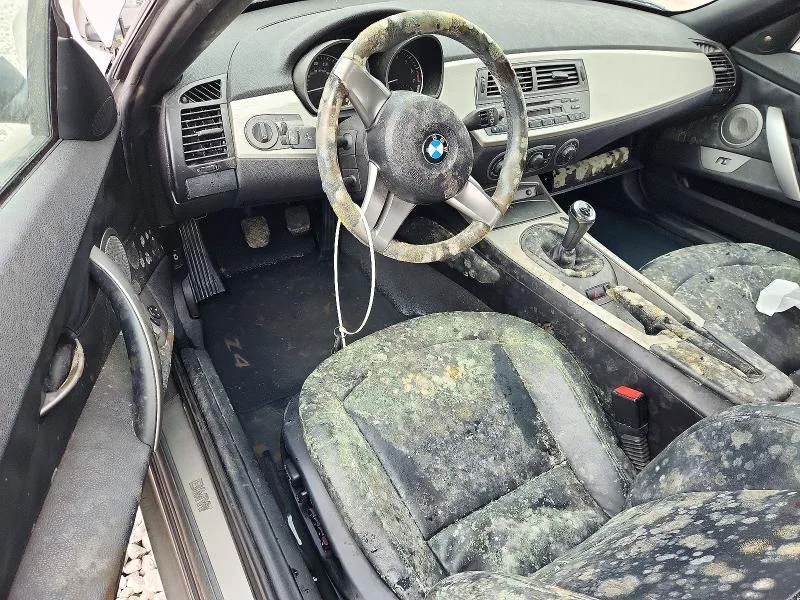 4USBT53433LT23256 — 2003 BMW Z4 photo 8