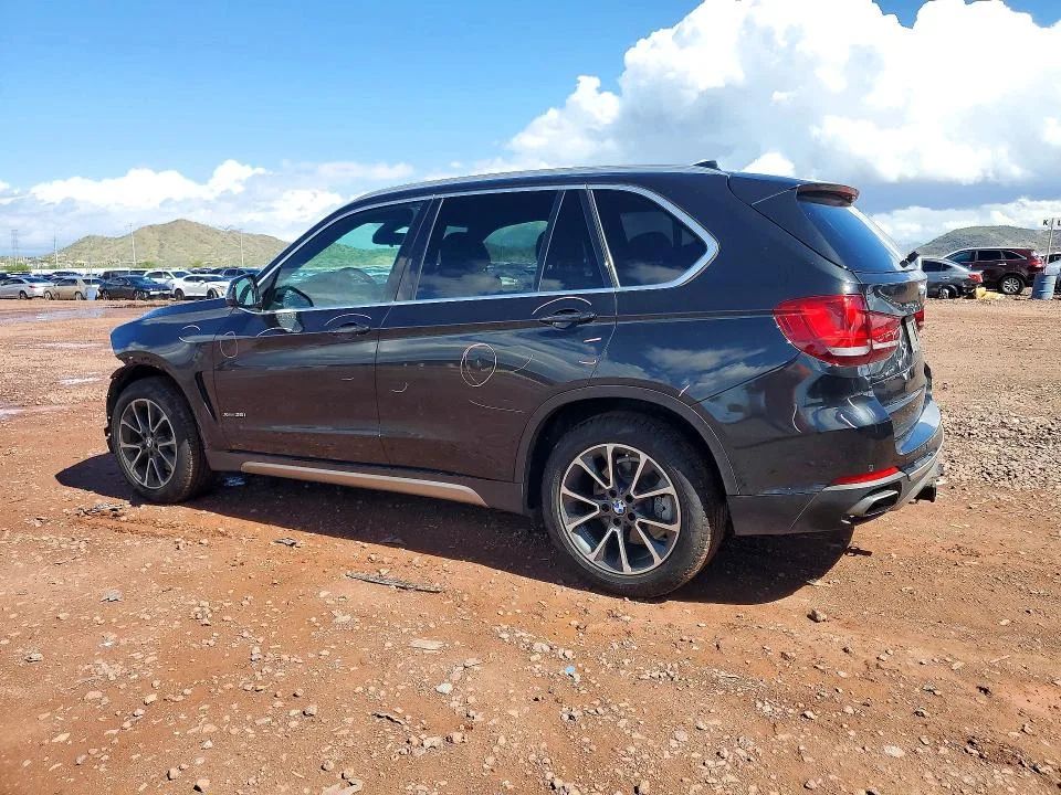 5UXKR0C50JL071736 — 2018 BMW X5 photo 2